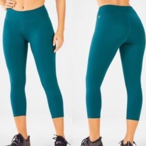 Fabletics cropped leggings size med